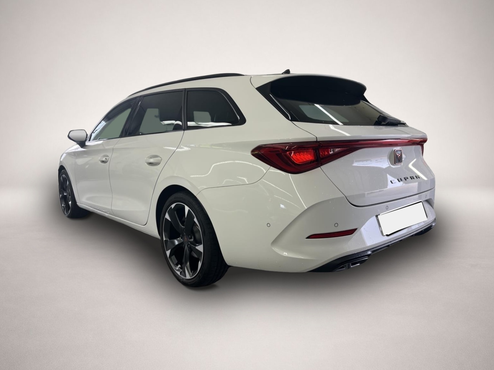 Bild 4 Cupra Leon SP 1.5 eTSI DSG AHK BEATS REAR VIEW SHZ