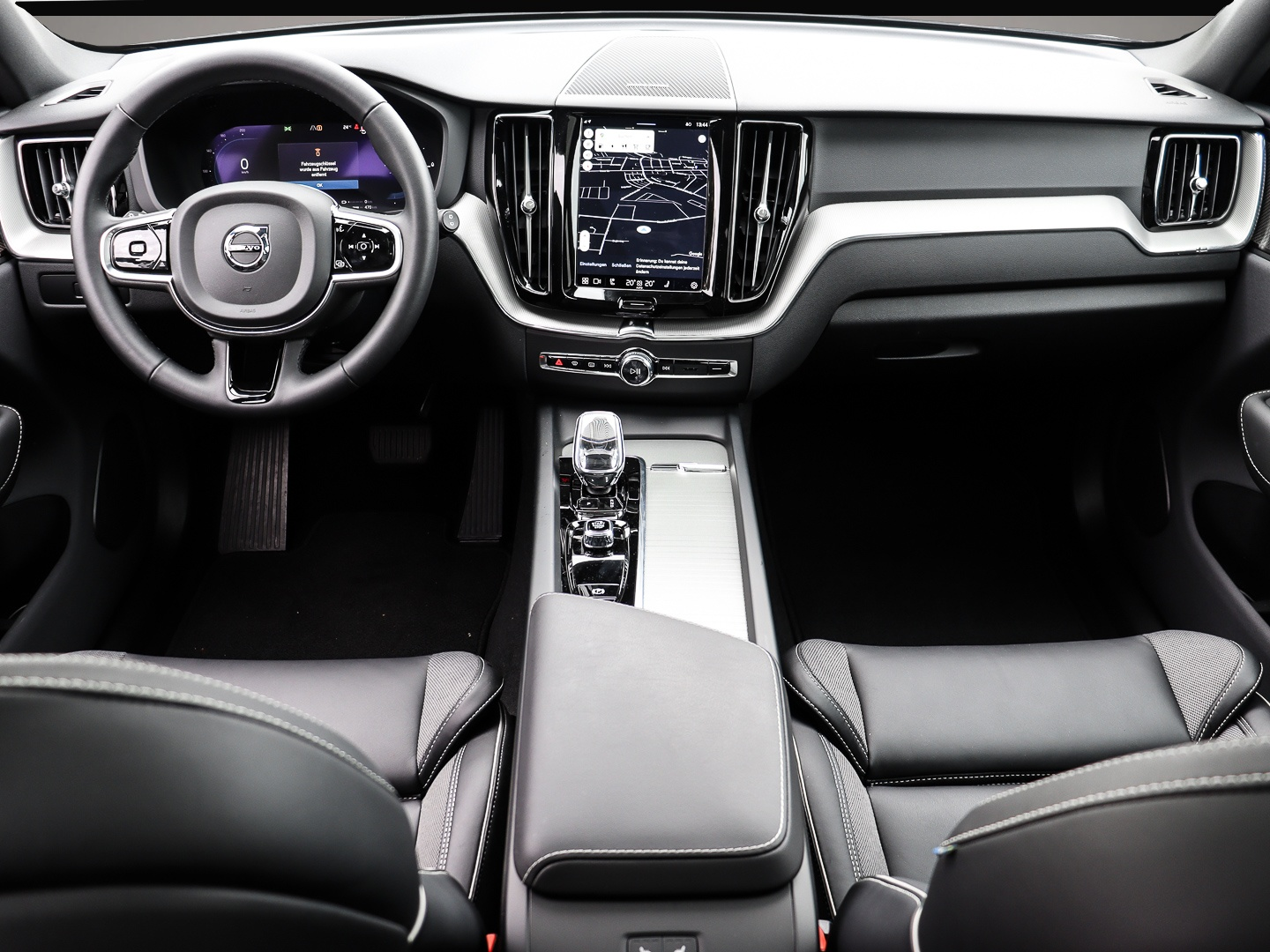 Bild 4 Volvo XC60 R Design Recharge Plug-In Hybrid AWD T6 Twi