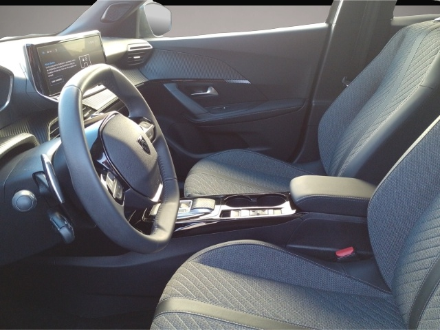 Bild 7 Peugeot 2008 Allure LED Apple CarPlay Android