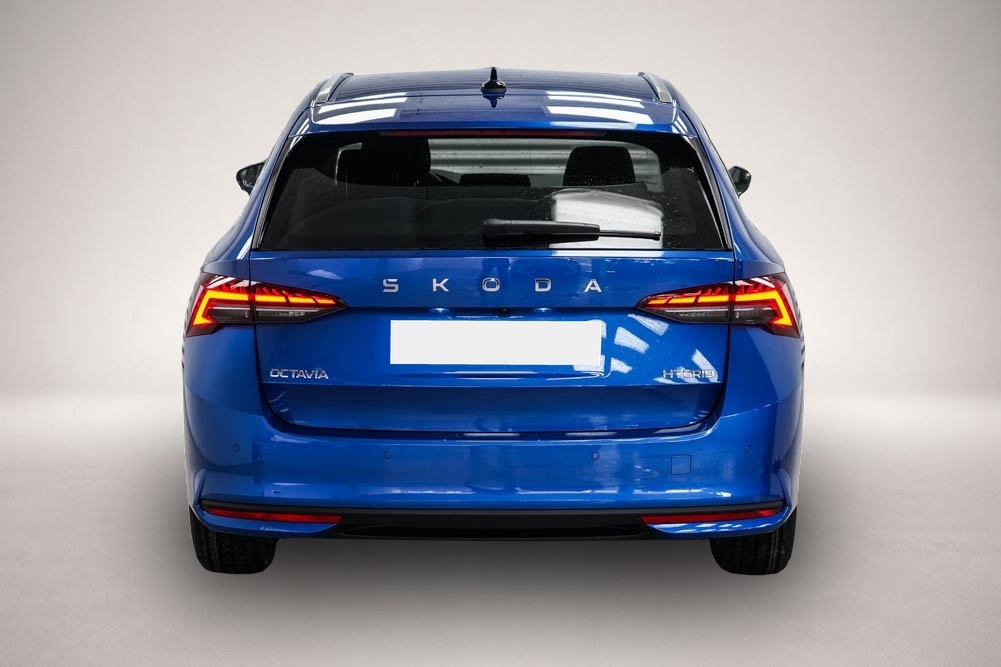 Fotografie des Skoda Octavia Kombi 1,5 eTSI DSG mhev Selection -LAG.