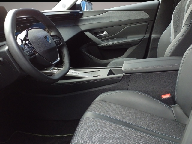 Bild 7 Peugeot 308 Allure Pack Navi LED Klimaau DAB SHZ Keyless