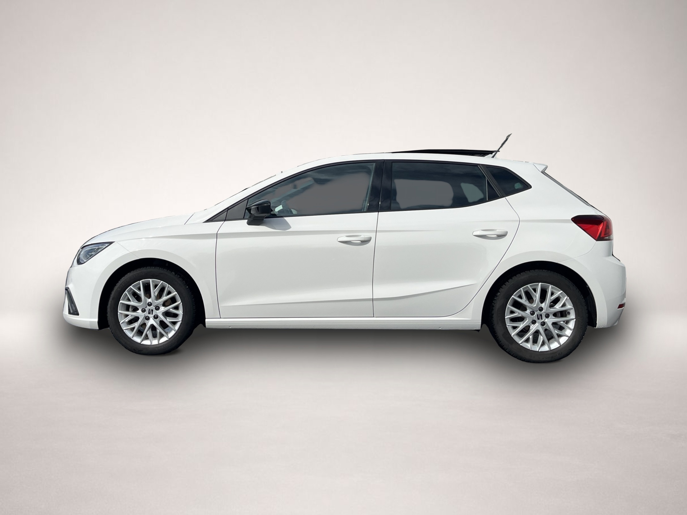 Fotografie Seat Ibiza 1.0 TSI FR 106¤ m.20% Anz. PANO Navi LED R