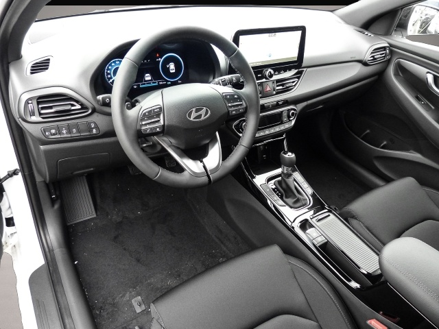 Fotografie des Hyundai i30 Advantage Navi CarPlay Kamera PDC SHZ LHZ