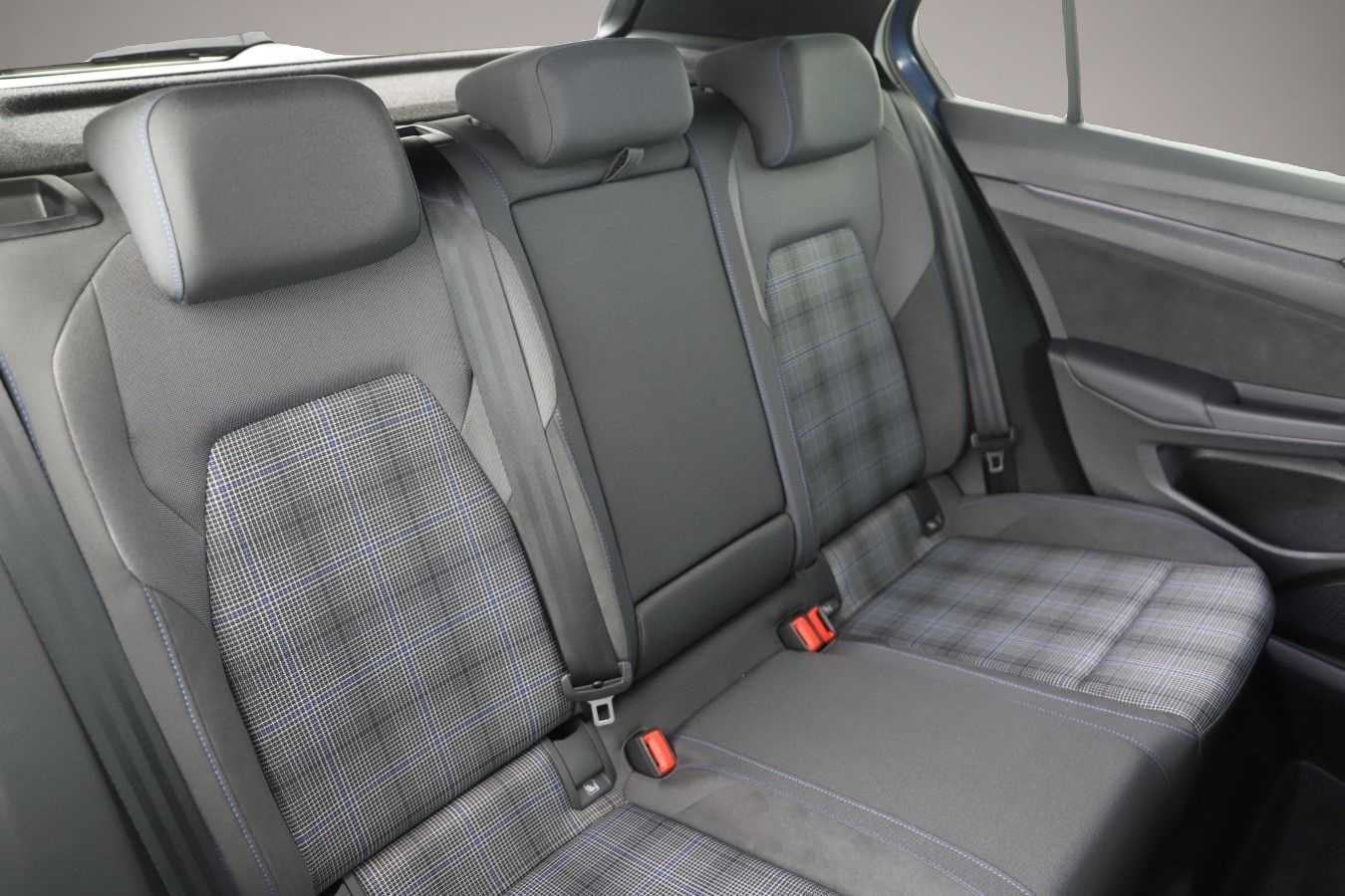 Bild 5 Volkswagen Golf 8 VIII GTE 1.5 TSI DSG IQ.Light/ACC/HuD/360