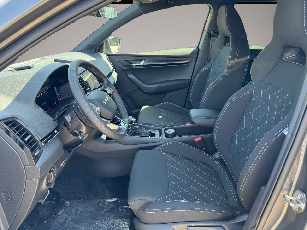 Bild 5 Skoda Karoq Sportline 1.5TSI DSG Matrix Kamera ACC