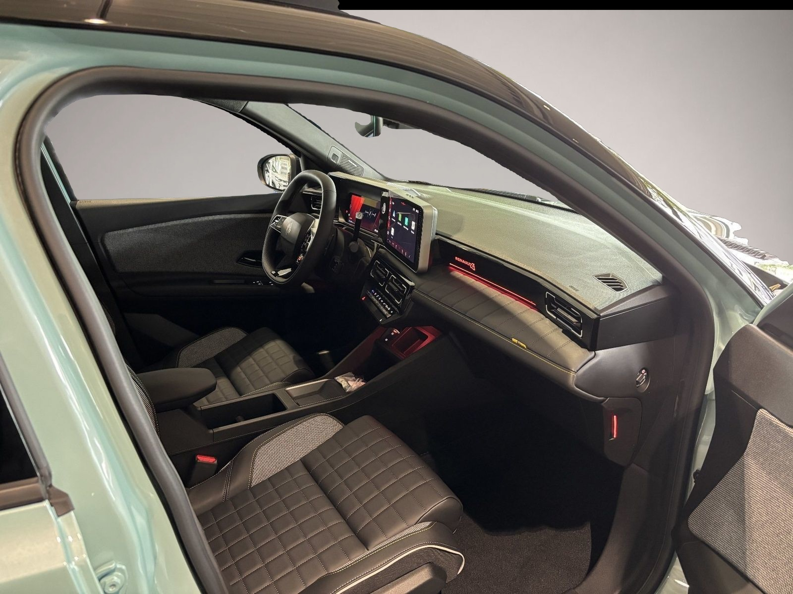 Bild 2 Renault R 4 4 E-Tech elektrisch Iconic 150 Comfort Range