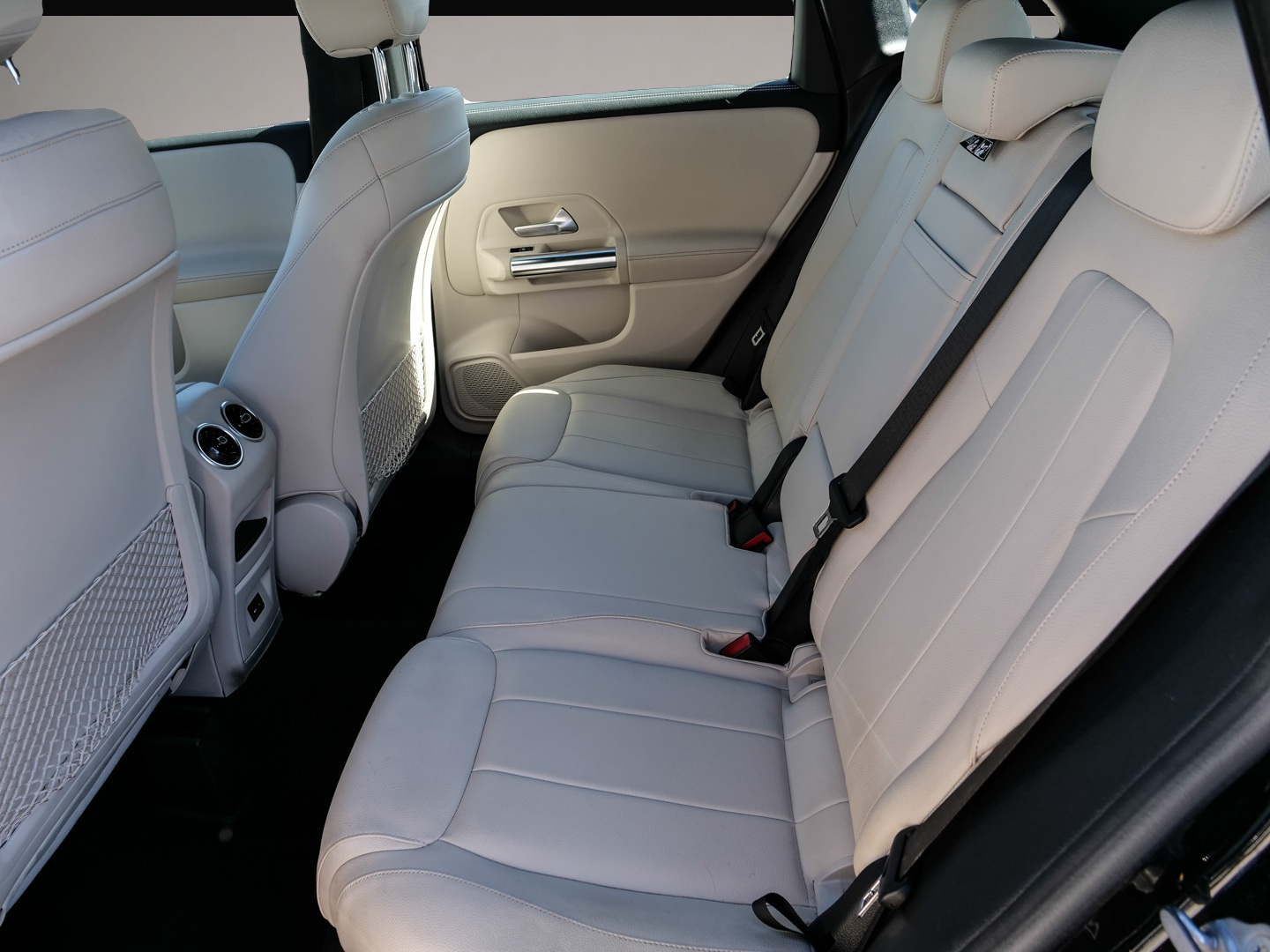 Bild 6 Mercedes-Benz B 200 El. Panodach Navi Digitales Cockpit LED Bl