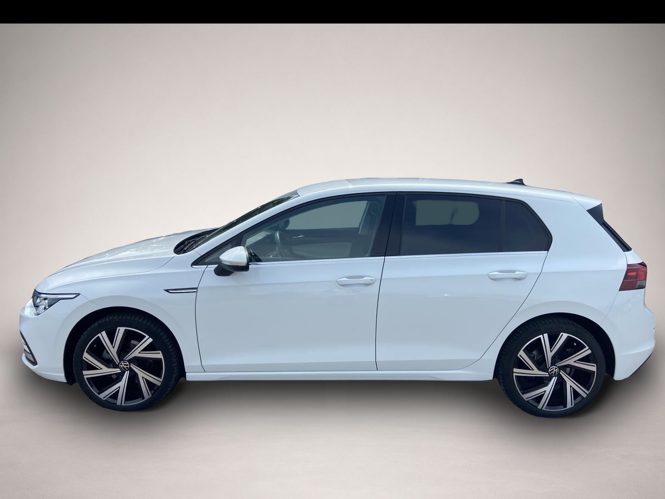 Fotografie Volkswagen Golf 1.5 eTSI DSG Style APP-CONNECT+ACTIVE-INFO+