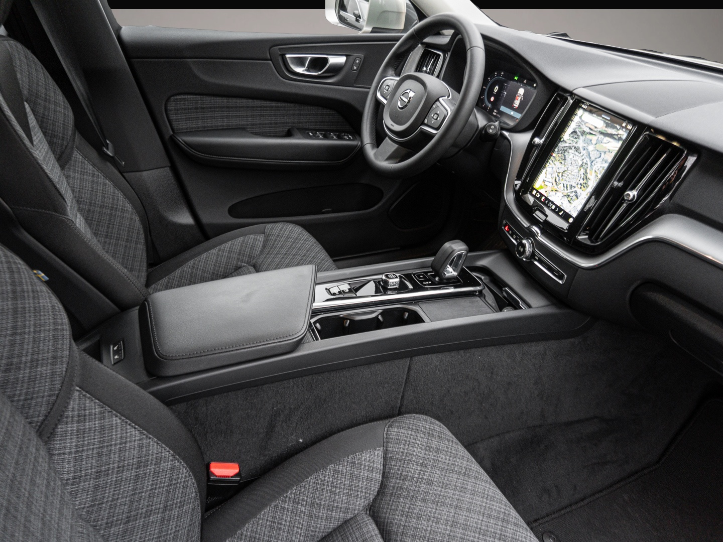 Bild 6 Volvo XC60 Core 2WD AHK Digitales Cockpit Soundsystem