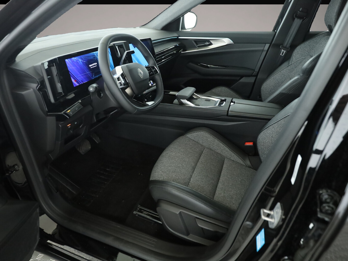 Bild 5 Renault Rafale Techno Pano WinterP ACC Nav eHK Kam 20Z