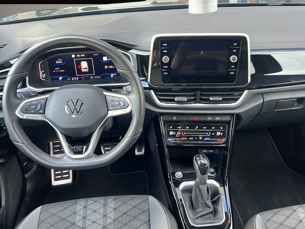 Fotografie 3 des Volkswagen T-Roc 1.5 TSI DSG R-Line*LED+*IQ Drive*RearView