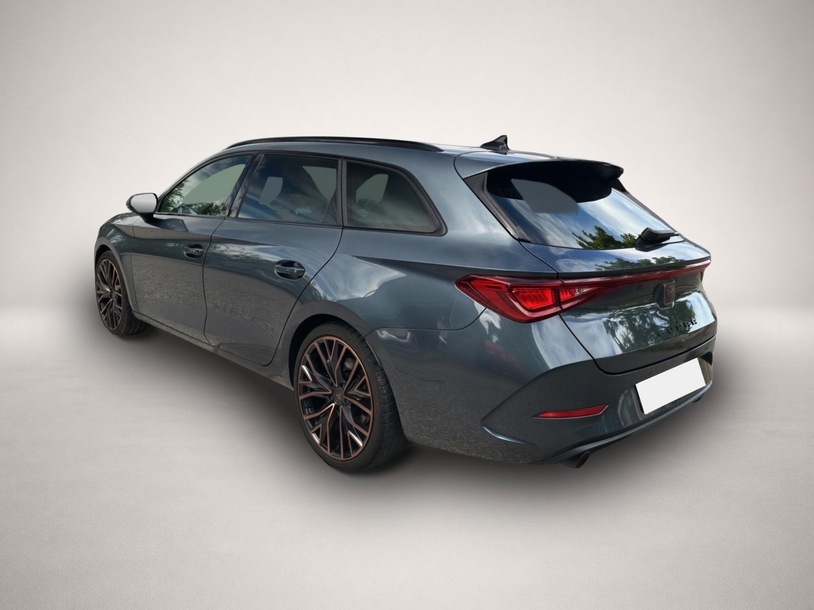 Fotografie 4 des Cupra Leon SP 2.0 TSI DSG AB285EUR VZ AHK BEATS MATRIX
