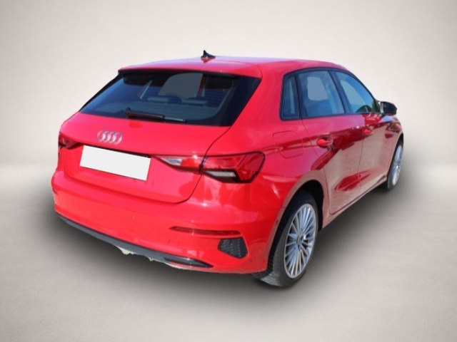 Fotografie 2 des Audi A3 Sportback 35 TFSI advanced AHK/Pano/Einparkhi