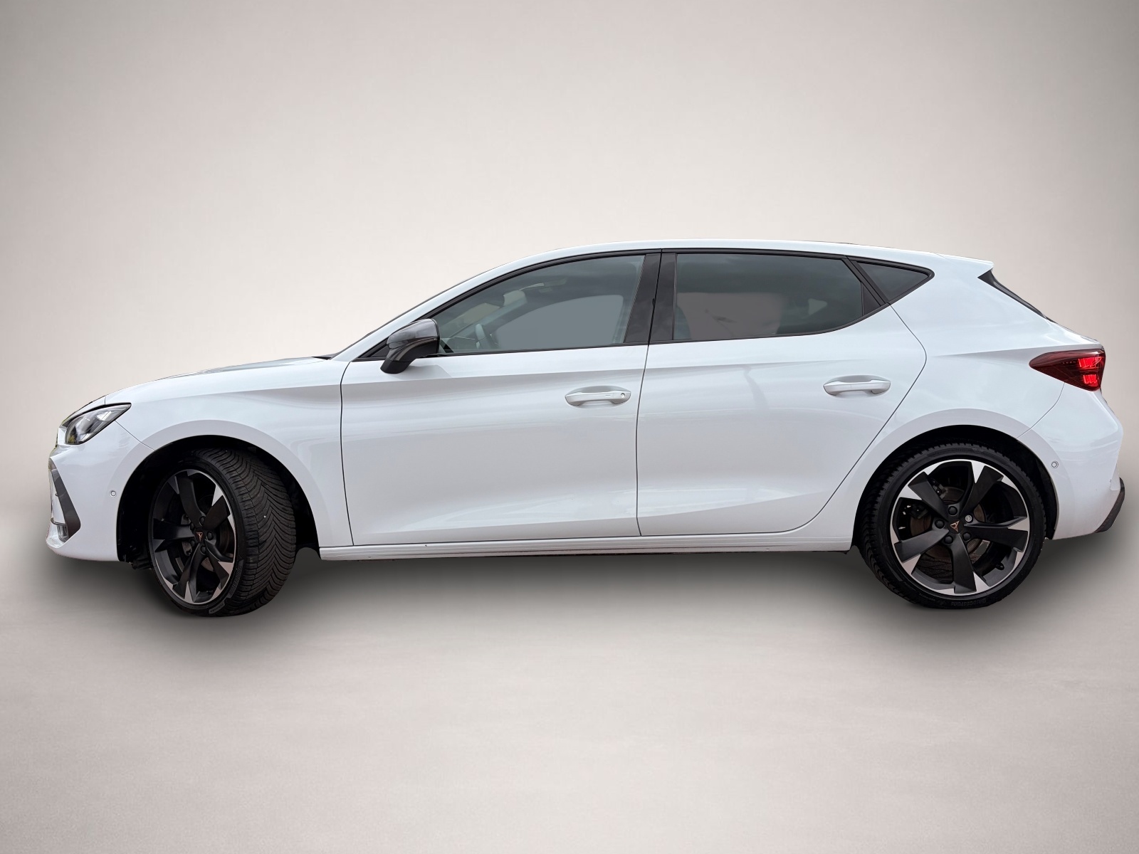 Bild 6 Cupra Leon 1.5 eTSI Navi Kamera AHK Matrix ACC Winterp