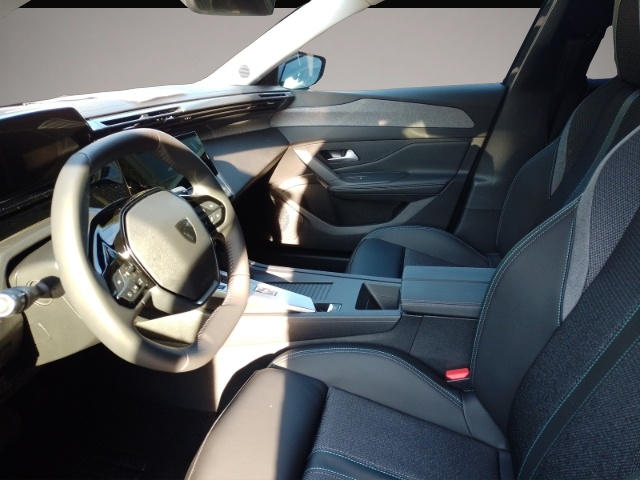 Fotografie des Peugeot 408 Allure Mild-Hybrid 145 360 KAM, AKH, Klimaa