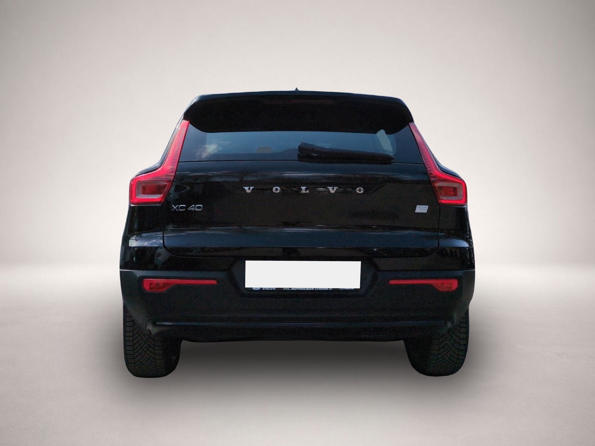Bild 7 Volvo XC40 Recharge Plus Pure Electric AWD Automatik L