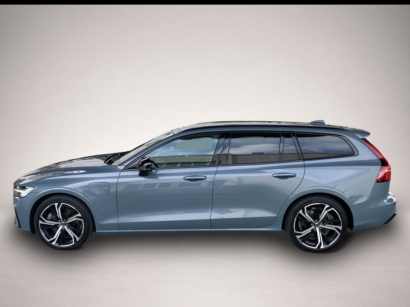 Bild 2 Volvo V60 Kombi T8 Twin Engine PHEV Plus Dark Recharge