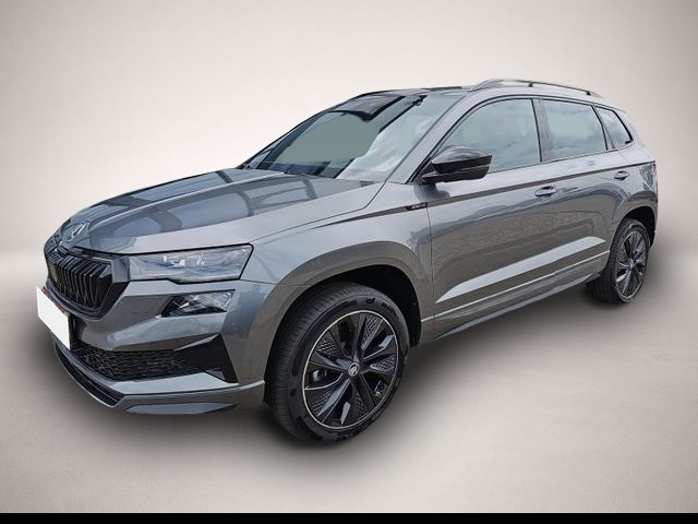 Fotografie 2 des Skoda Karoq Sportline 1.5 TSI DSG Sportline / Kessy / Pano .