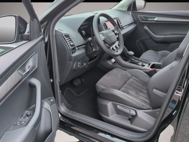 Bild 4 Skoda Karoq TOUR TDI*DSG StndHzg AHK ACC Alcantara SHZ