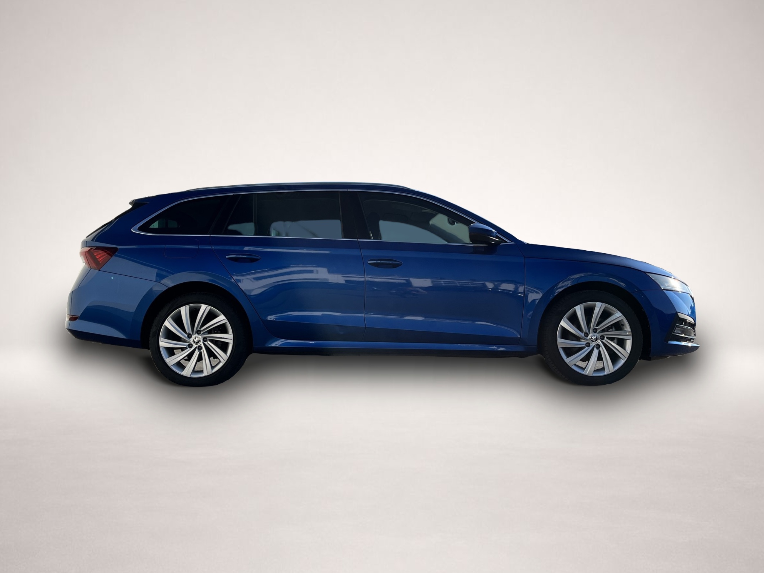 Fotografie 3 des Skoda Octavia Combi 1.4 TSI e-Hybrid Style 144¤ m. 20%