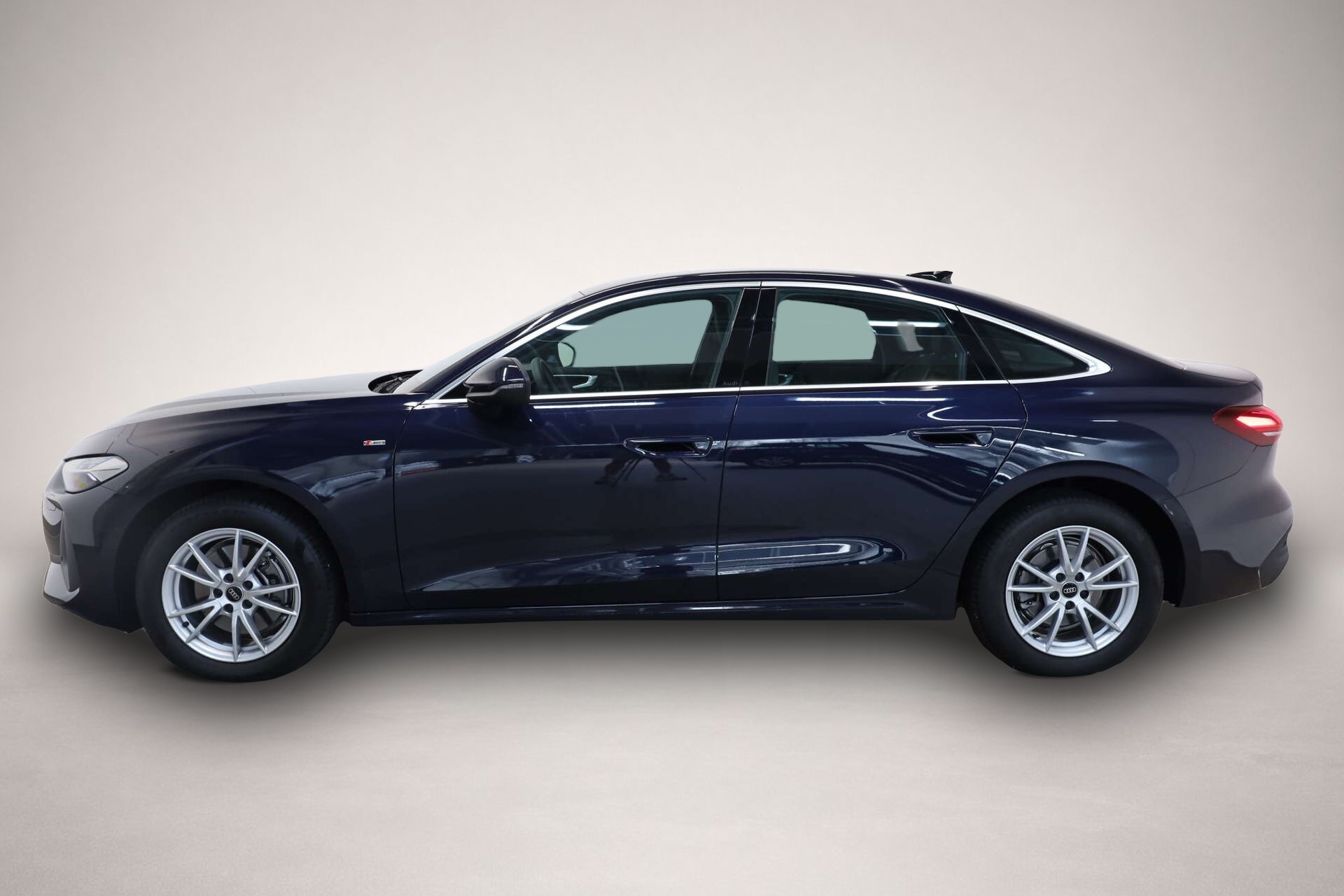 Fotografie 4 des Audi A5 Limousine TFSI