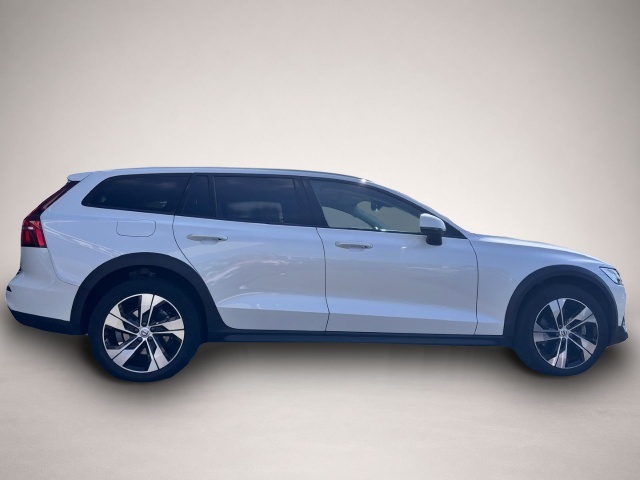 Bild 3 Volvo V60 Cross Country B4 AWD Plus TEMP/SHZ/LH/CAM/ME