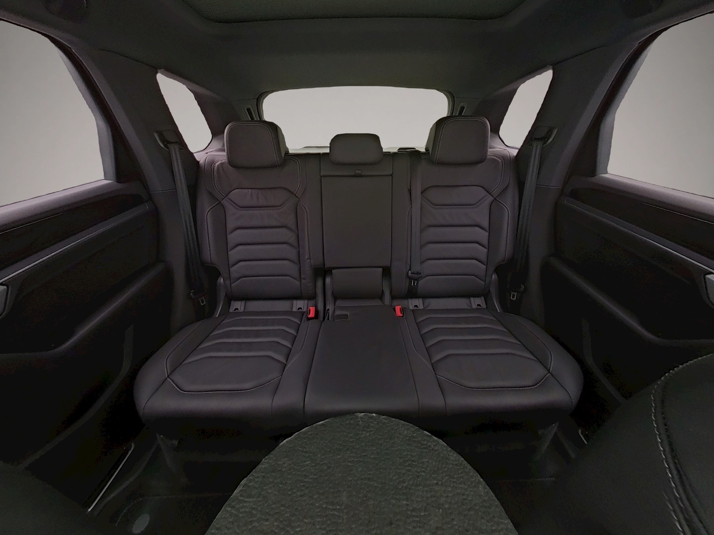 Fotografie 6 des Volkswagen Touareg 3.0 TSI R-Line BLACK-STYLE 5-J-GAR AHK D