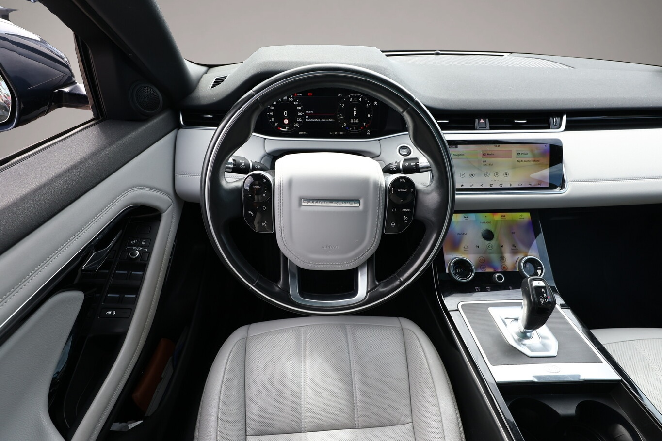 Bild 6 Land Rover Range Rover Evoque P300 AWD SE LED PanoD Nav 20Z