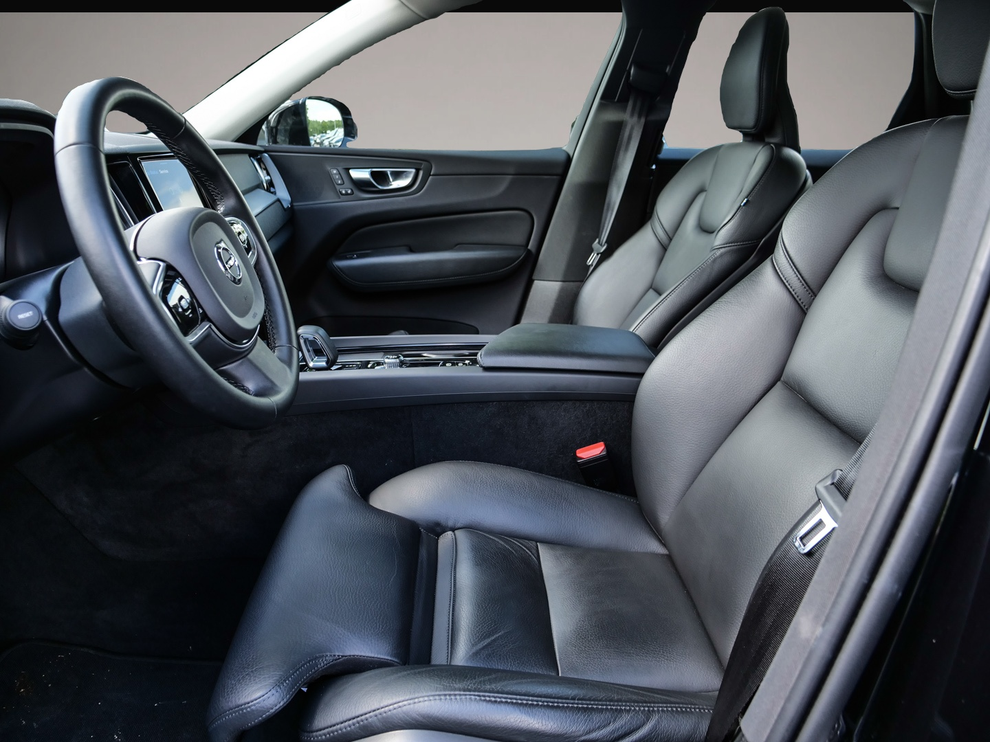 Bild 4 Volvo XC60 Plus Bright 2WD Digitales Cockpit Memory Si