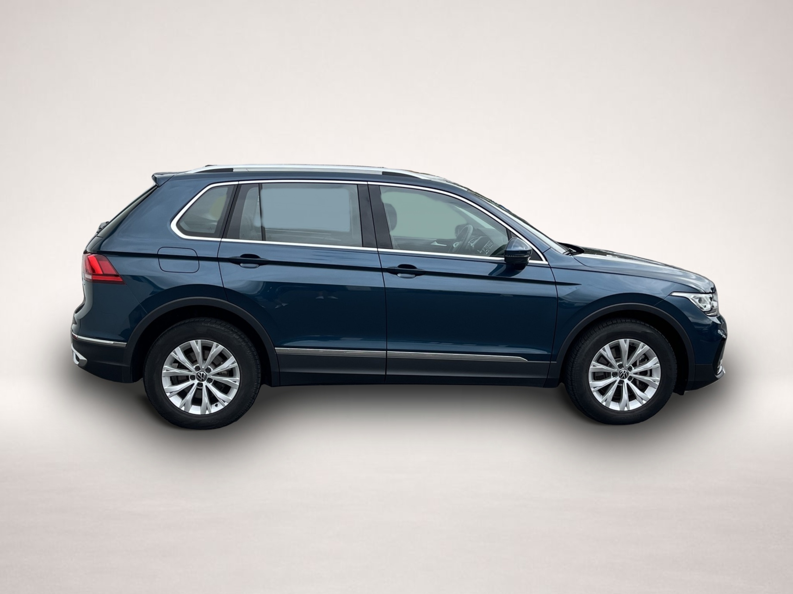 Bild 5 Volkswagen Tiguan 1.4 TSI e-Hybrid DSG Elegance 169¤ m.20%