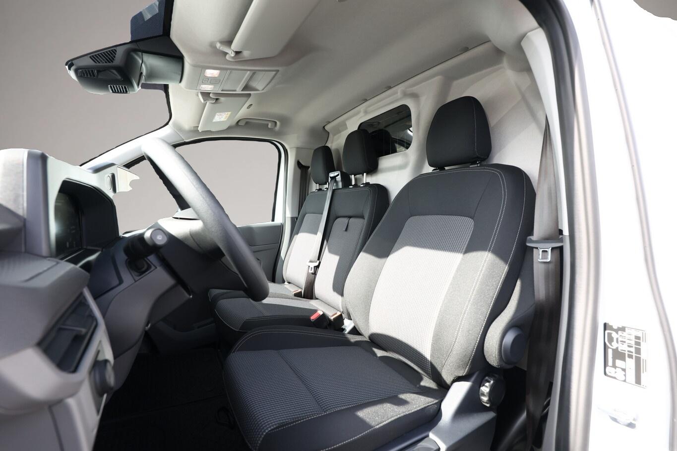 Bild 5 Volkswagen T7 Transporter AT8 4M 3S LED Temp AppCo PDC HFT