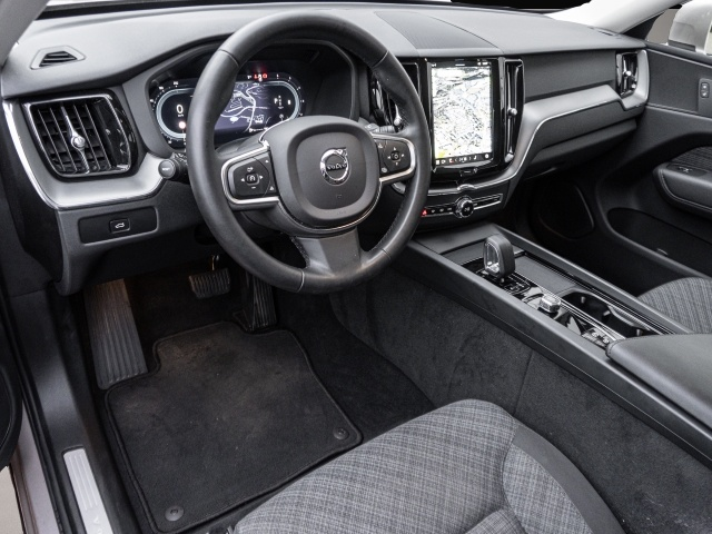 Bild 7 Volvo XC60 Core 2WD AHK Digitales Cockpit Soundsystem