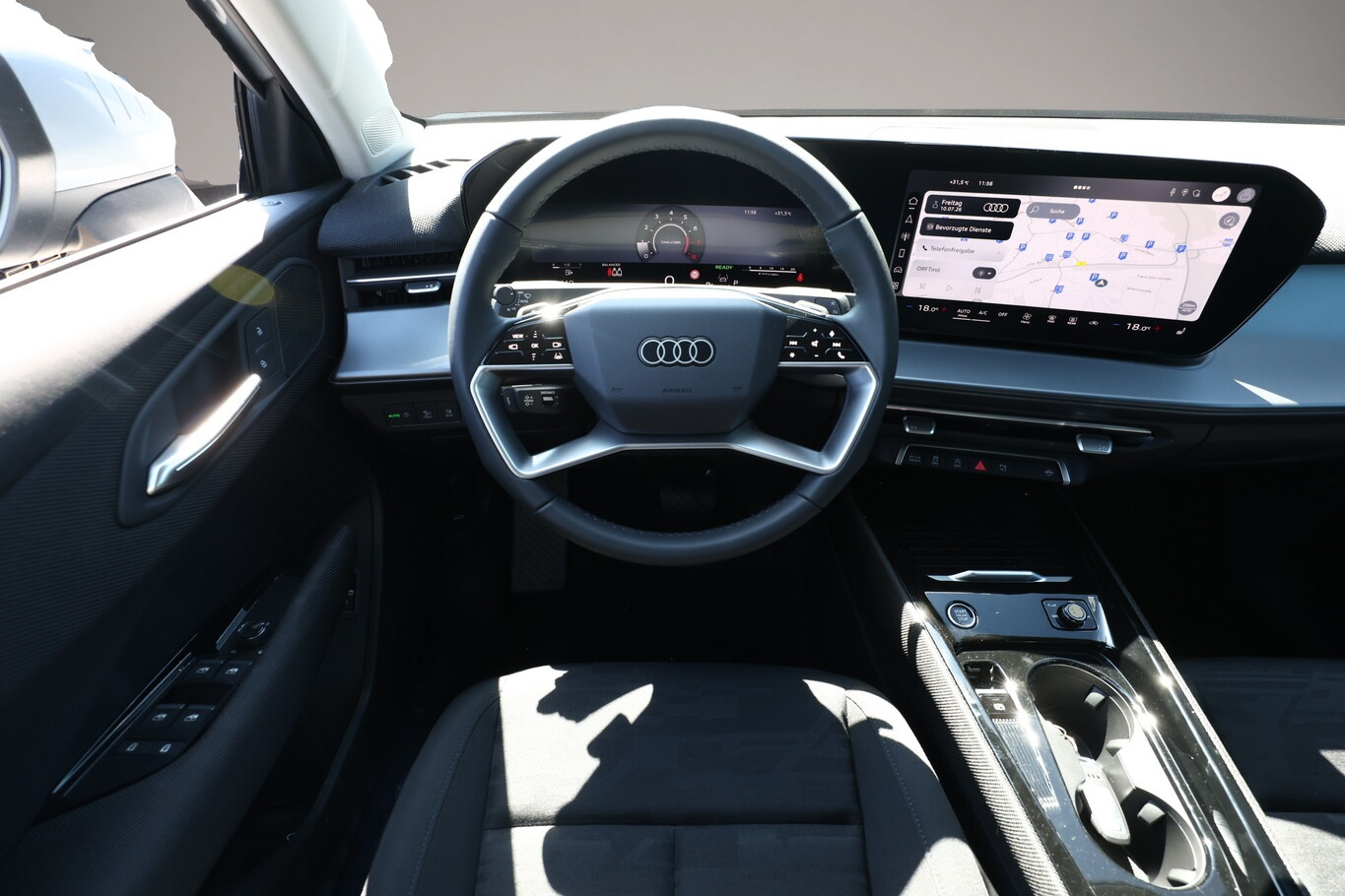 Bild 6 Audi Q3 Tech LED+ KlimaP Keyl ACC PrivG 18Z eHK PDC+