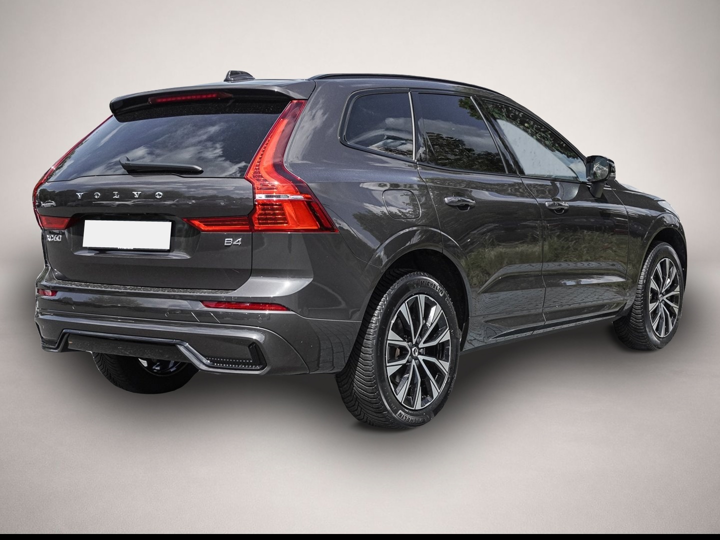 Bild 3 Volvo XC60 B4 2WD Plus Dark AHK LED Harman/Kardon