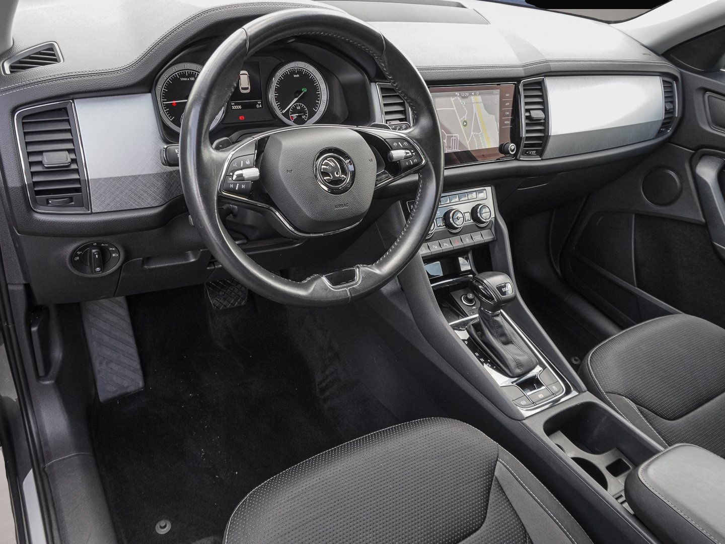 Bild 7 Skoda Kodiaq 2.0 TDI DSG Ambition Tour AHK NAVI LED AL