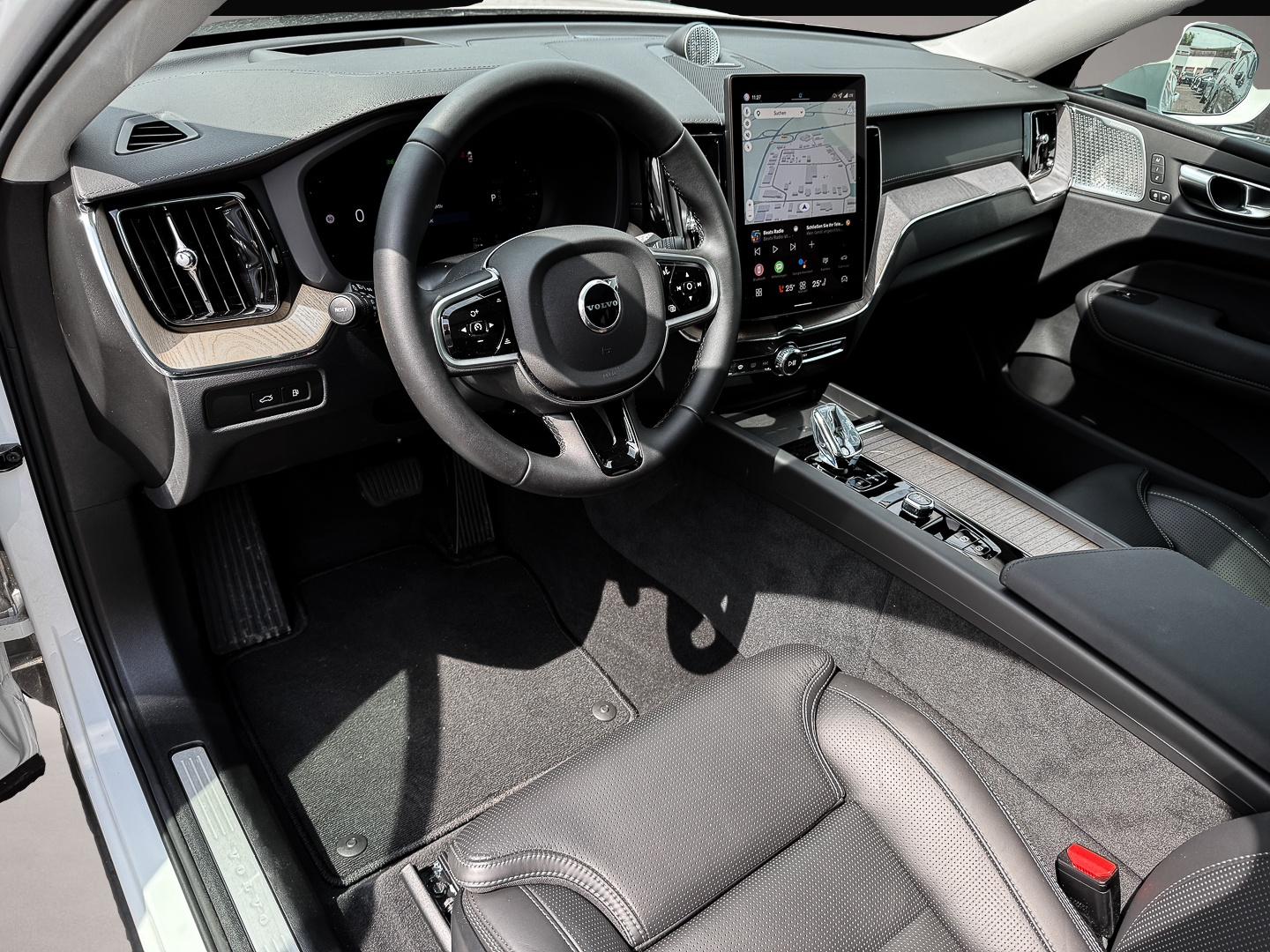 Bild 4 Volvo XC60 FACELIFT Ultra Bright Recharge Plug-In Hybr