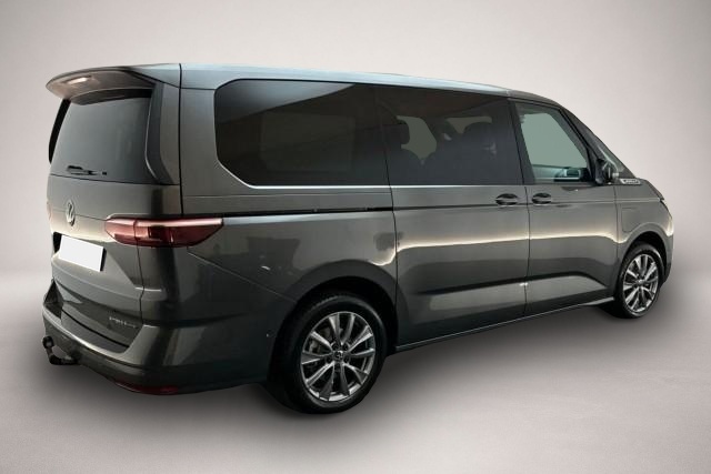 Fotografie 5 des Volkswagen T7 Multivan LÜ (lang) 1.5 eHybrid 4MOT 180kW Bulli Edition