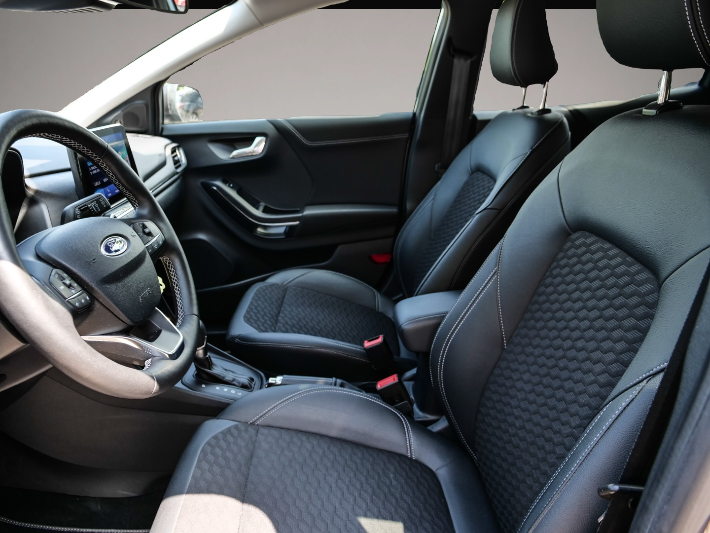 Bild 4 Ford Puma Titanium X Navi Soundsystem B & O LED DAB A