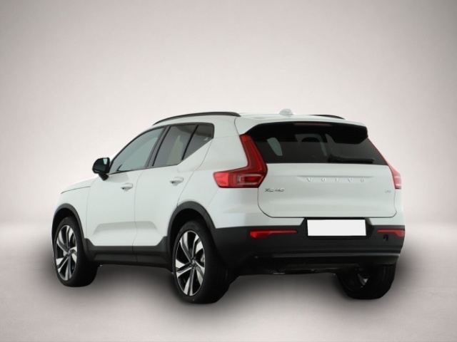 Bild 8 Volvo XC40 Plus Dark 2WD B4 20''/Pano Gewerbeaktion