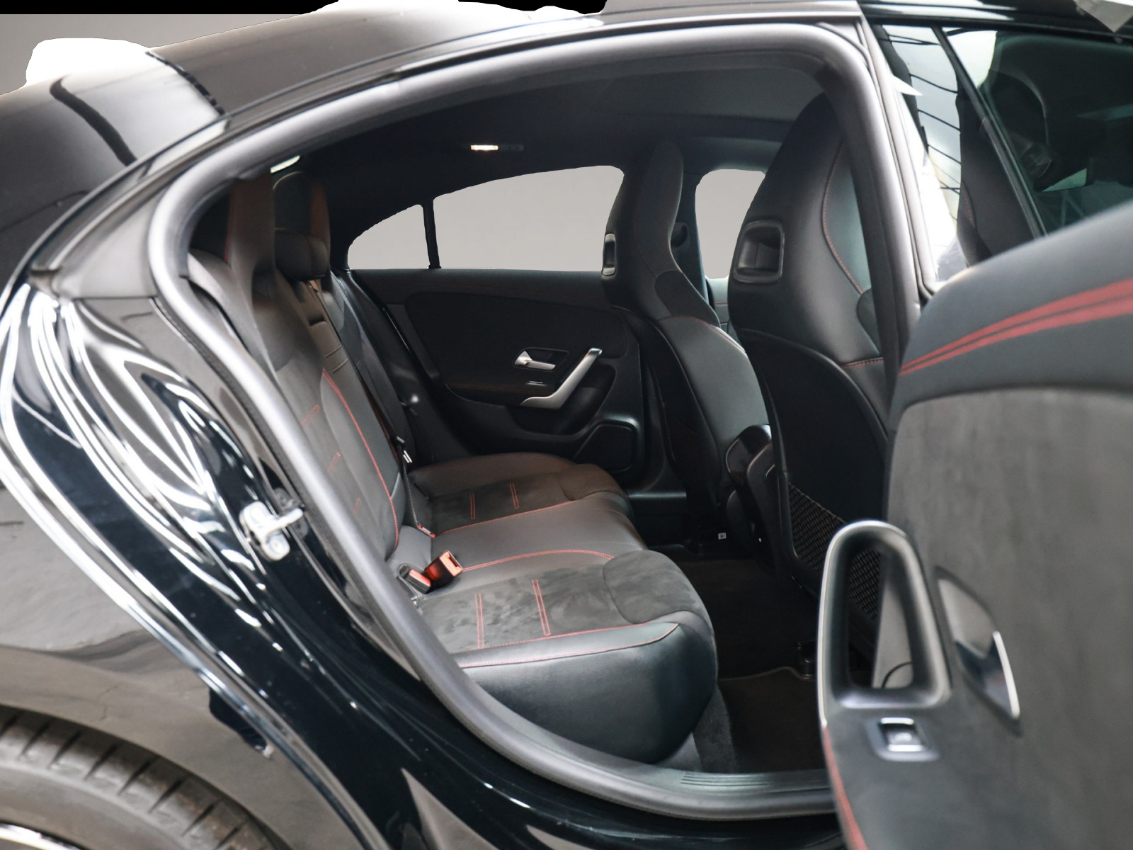 Bild 4 Mercedes-Benz CLA 180