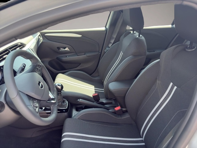 Bild 6 Opel Corsa 1.2 GS+SHZ+LRH+2xPDC+LED+ALU+R-KAM+