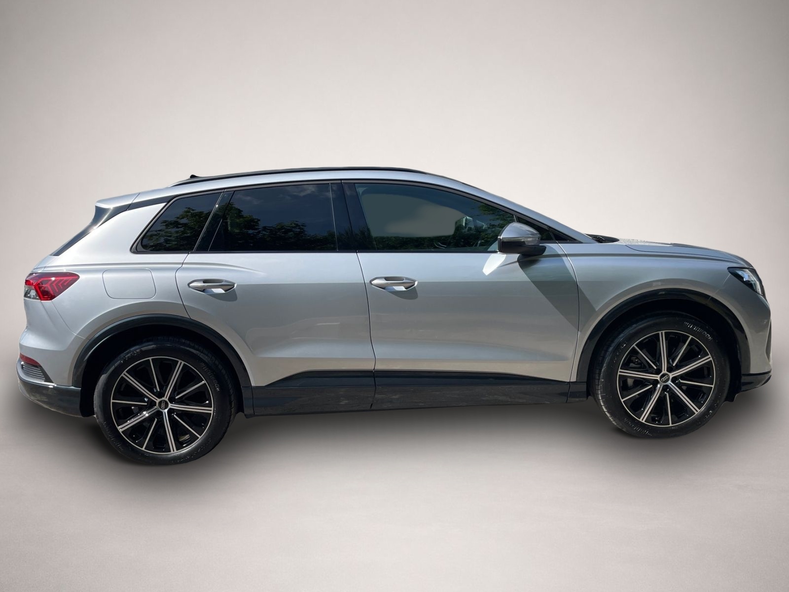 Fotografie 6 des Audi Q4 e-tron 40 advanced*schwarzpaket*AHK*