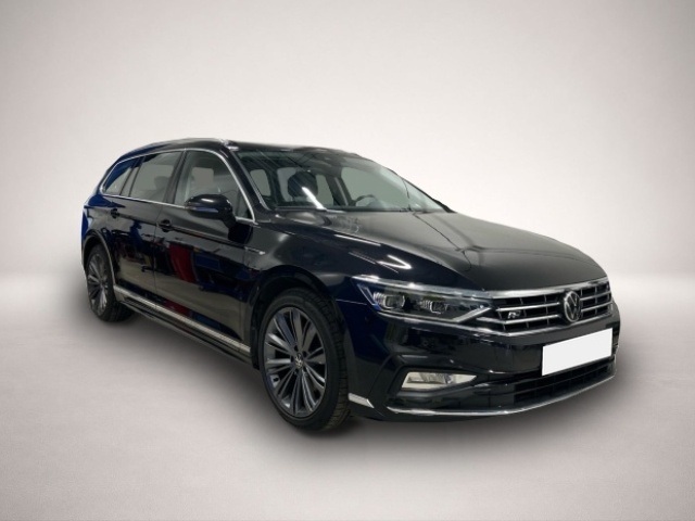 Fotografie des Volkswagen Passat Variant 2.0TDI 4Motion DSG R-LINE AHK/STA