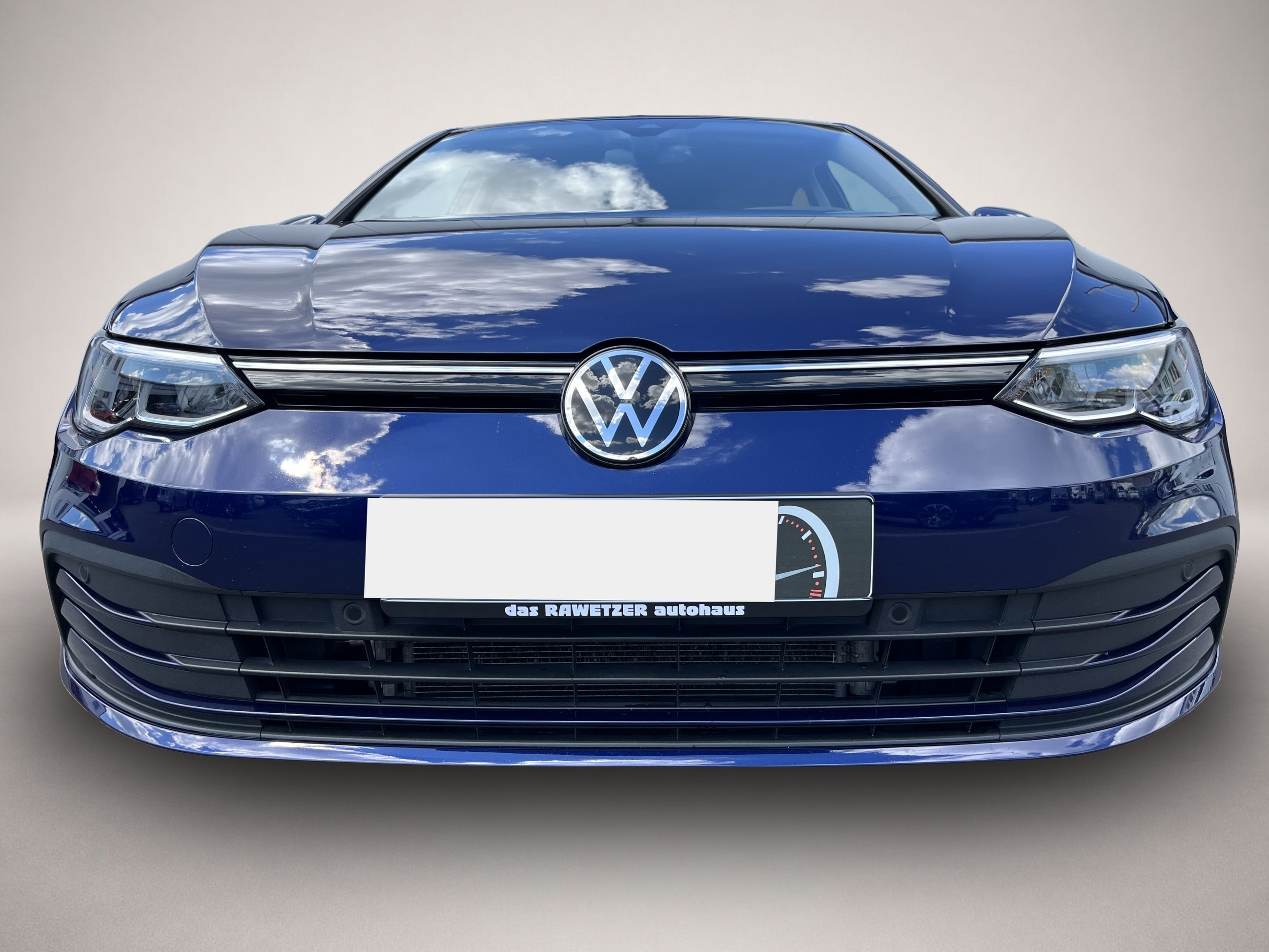 Fotografie 2 des Volkswagen Golf 2.0 TDI DSG Life Navi RFK LR-HZG TravelAssi