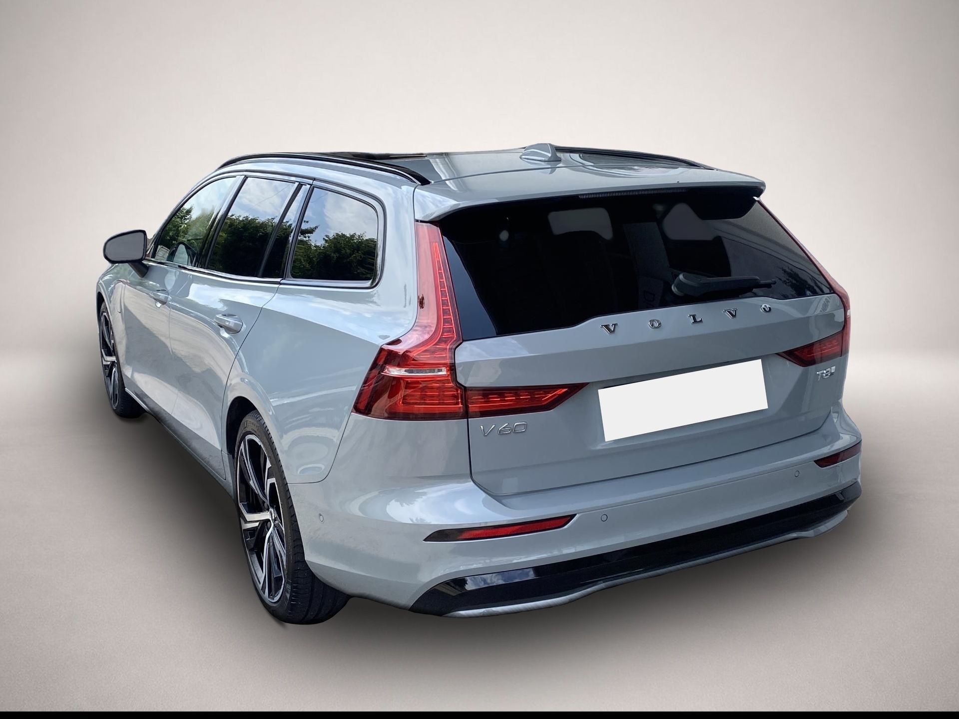 Bild 2 Volvo V60 Plus Dark Recharge Plug-In Hybrid AWD LED