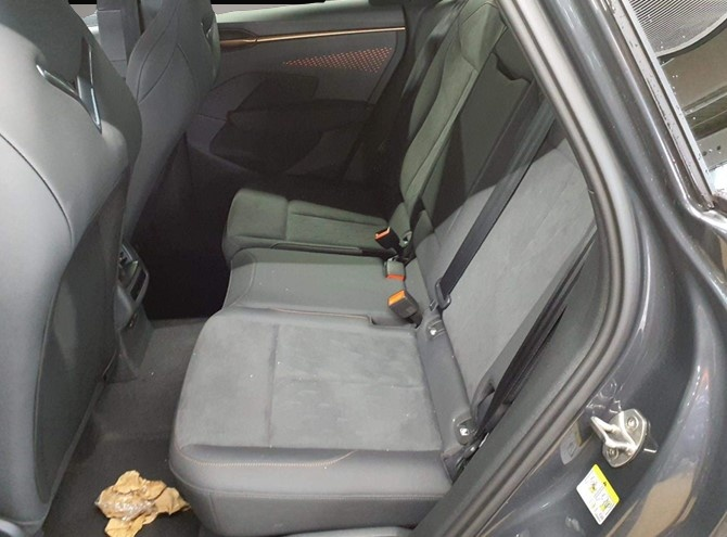 Bild 4 Cupra Terramar 1.5 eTSI DSG AB345EUR ALCANTARA 360 HuD