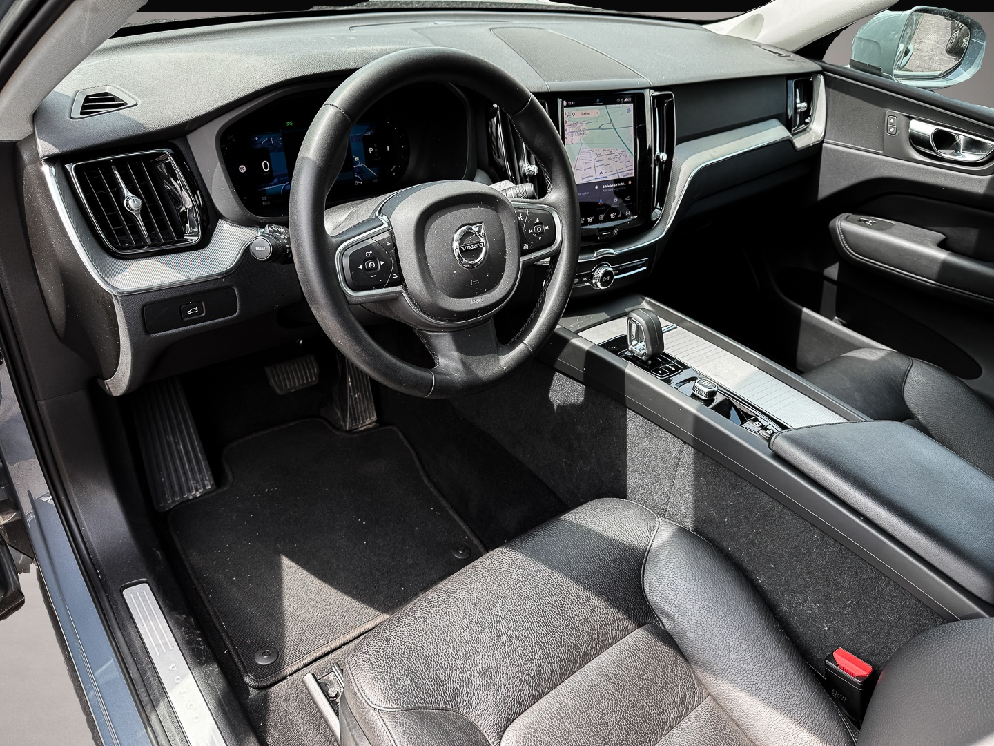 Bild 4 Volvo XC60 Core AWD StandHZG Digitales Cockpit Soundsy