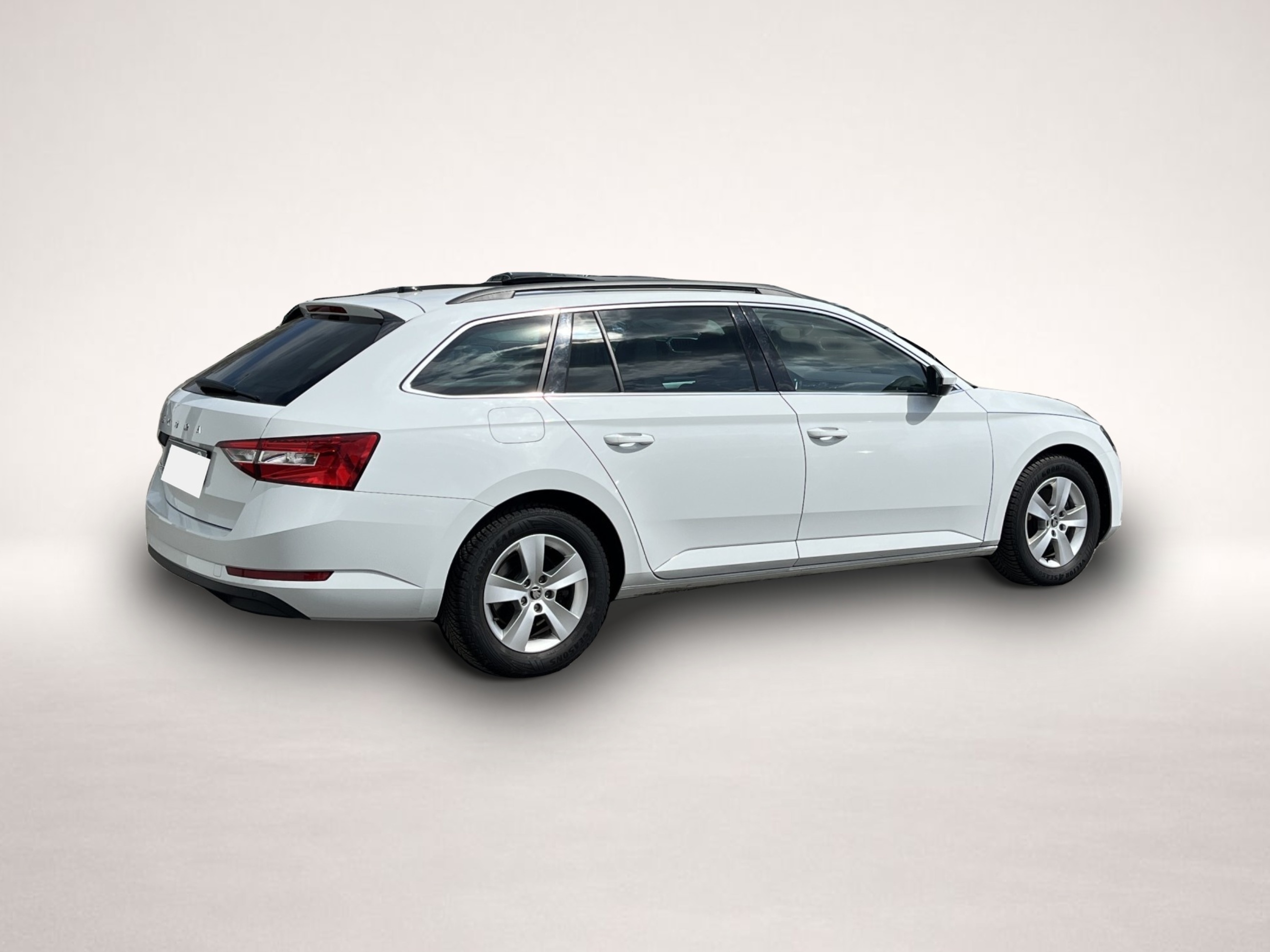 Bild 6 Skoda Superb Combi 2.0 TDI DSG Ambition 156¤ m.20% Anz