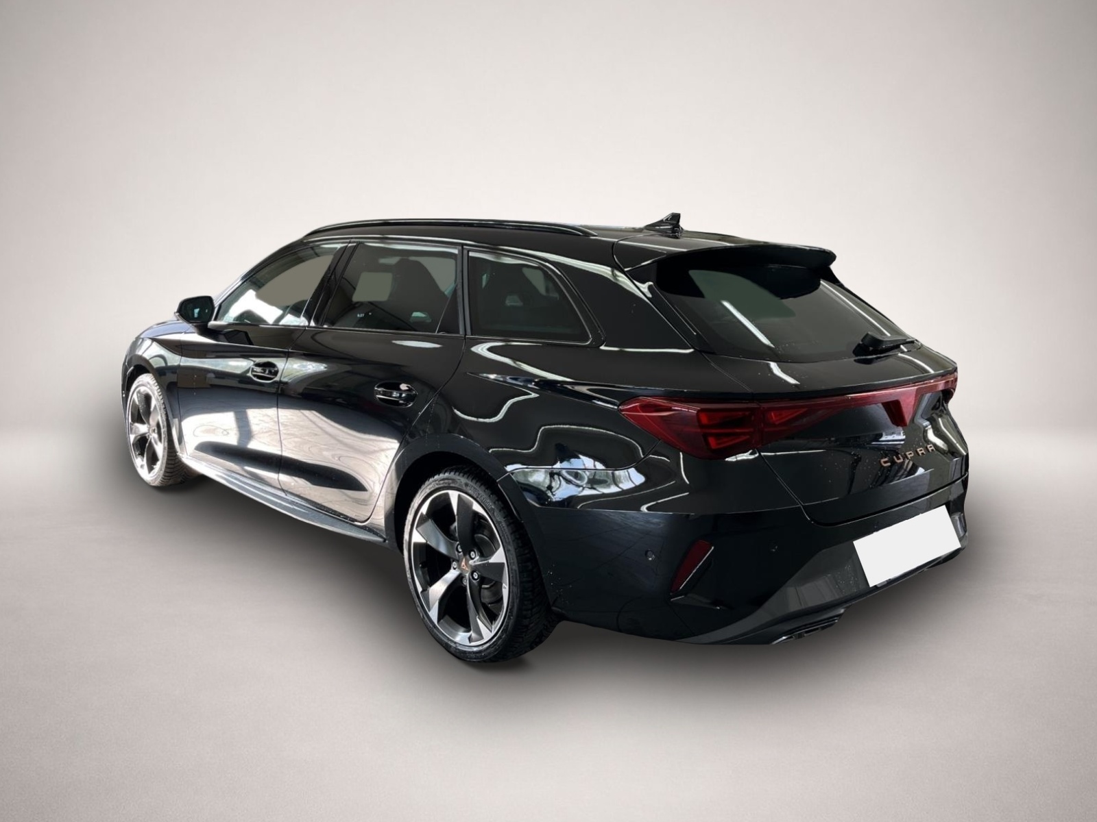 Fotografie 4 des Cupra Leon Sportstourer 1.5 eTSI DSG SENNHEISER PANO