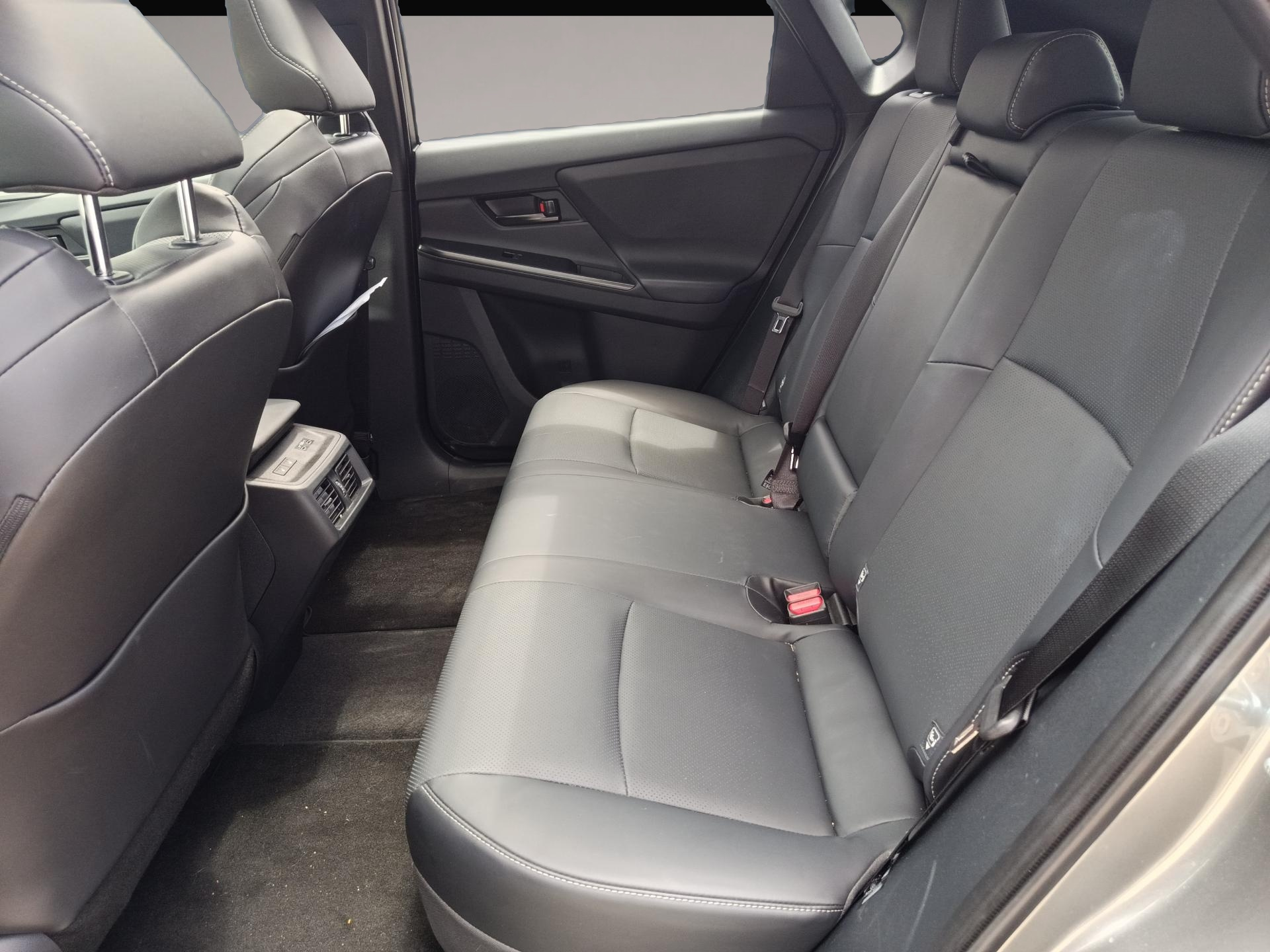 Bild 8 Toyota bZ4X Lounge 252 KW 4x4 